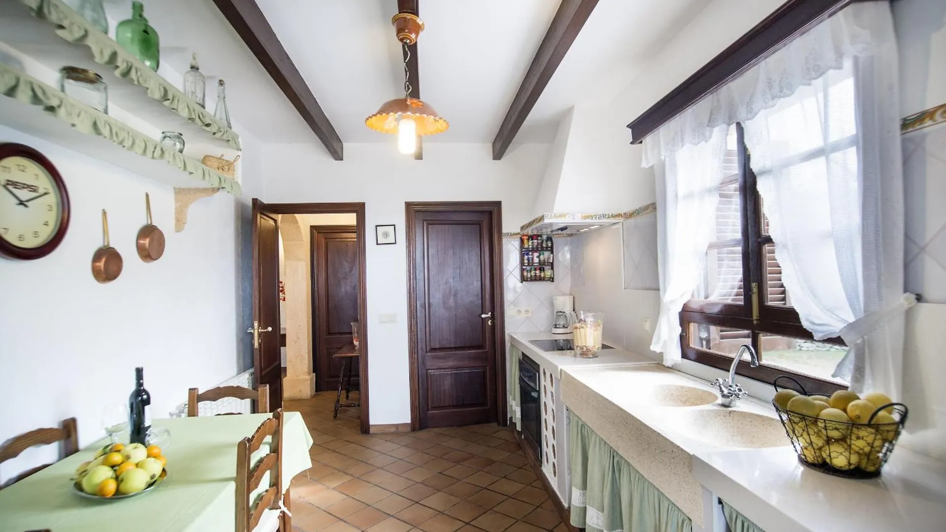 Yourhouse Sa Vinyeta Vinedo Villa Arta Spain
